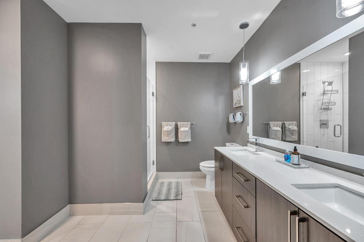 Luxury 1 Bedroom With Den Downtown Tampa Apt - City Views, Rooftop Pool, Workspace 외부 사진