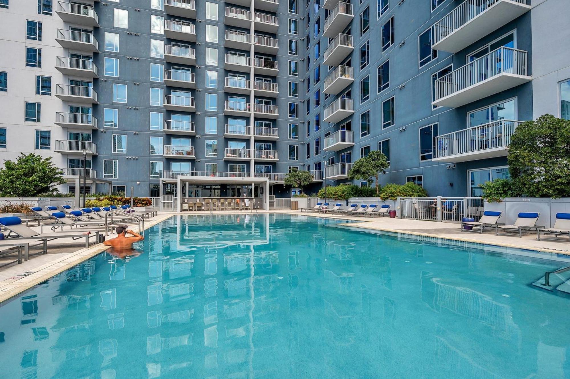 Luxury 1 Bedroom With Den Downtown Tampa Apt - City Views, Rooftop Pool, Workspace 외부 사진