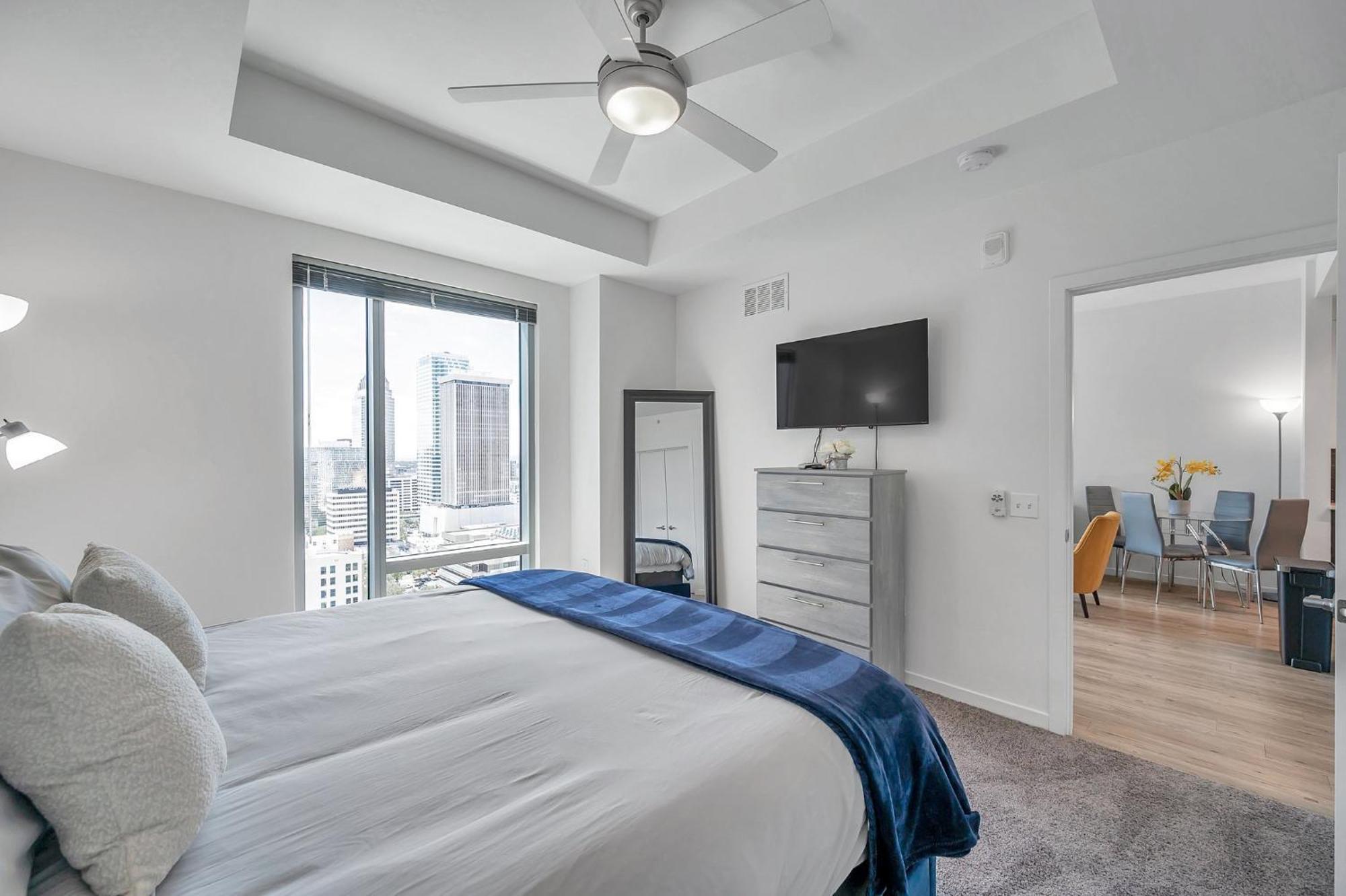 Luxury 1 Bedroom With Den Downtown Tampa Apt - City Views, Rooftop Pool, Workspace 외부 사진